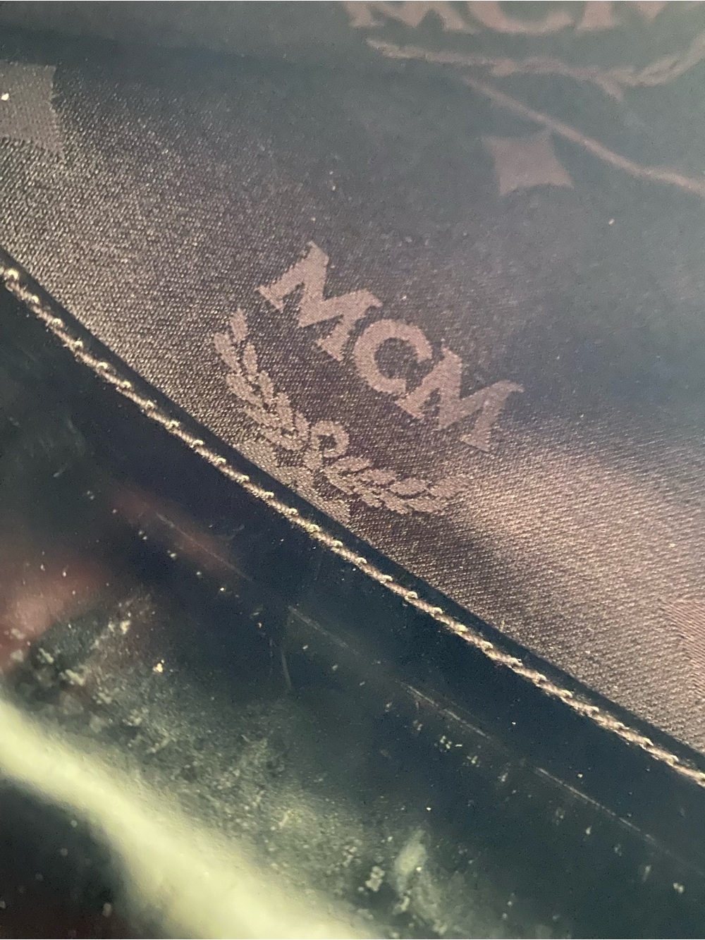 AUTHENTIC MCM BLACK PATENT LEATHER BAG - Picture 5 of 14
